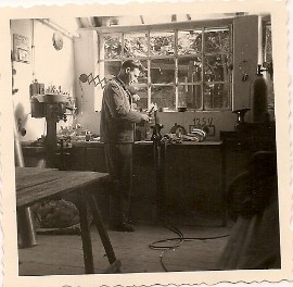 ca. 1950 - Werkstatt und Laden